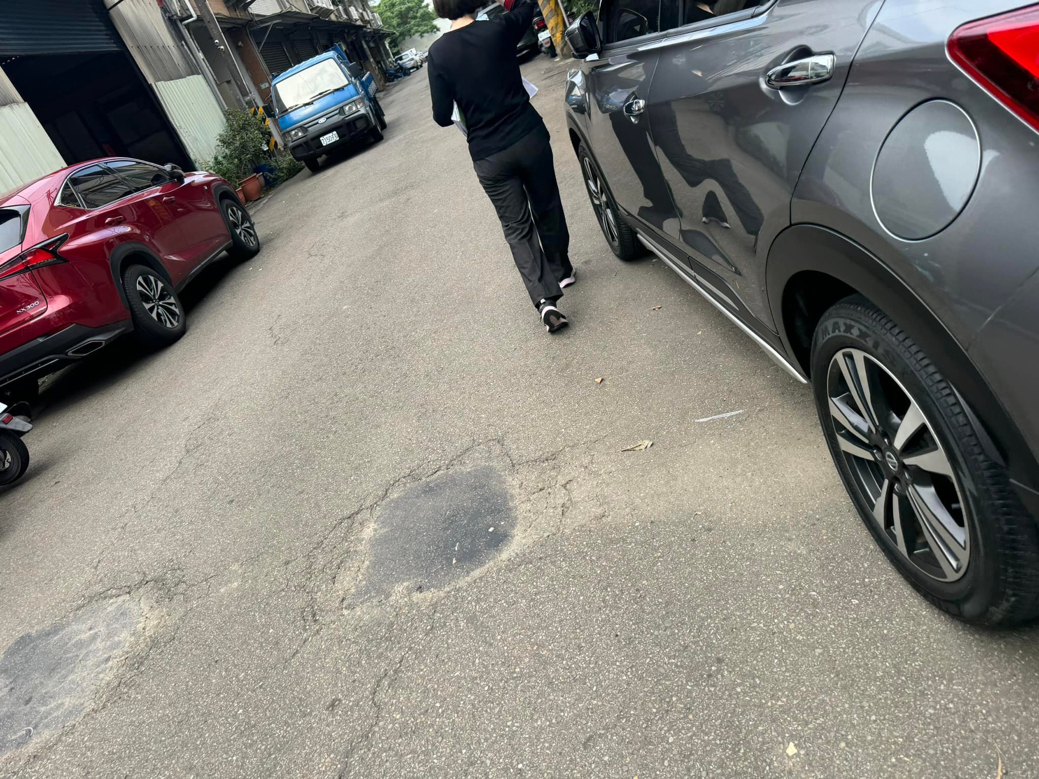文章圖片：昨天一大早就前往桃園的土地，與法官一同勘驗土地狀況，並請地…