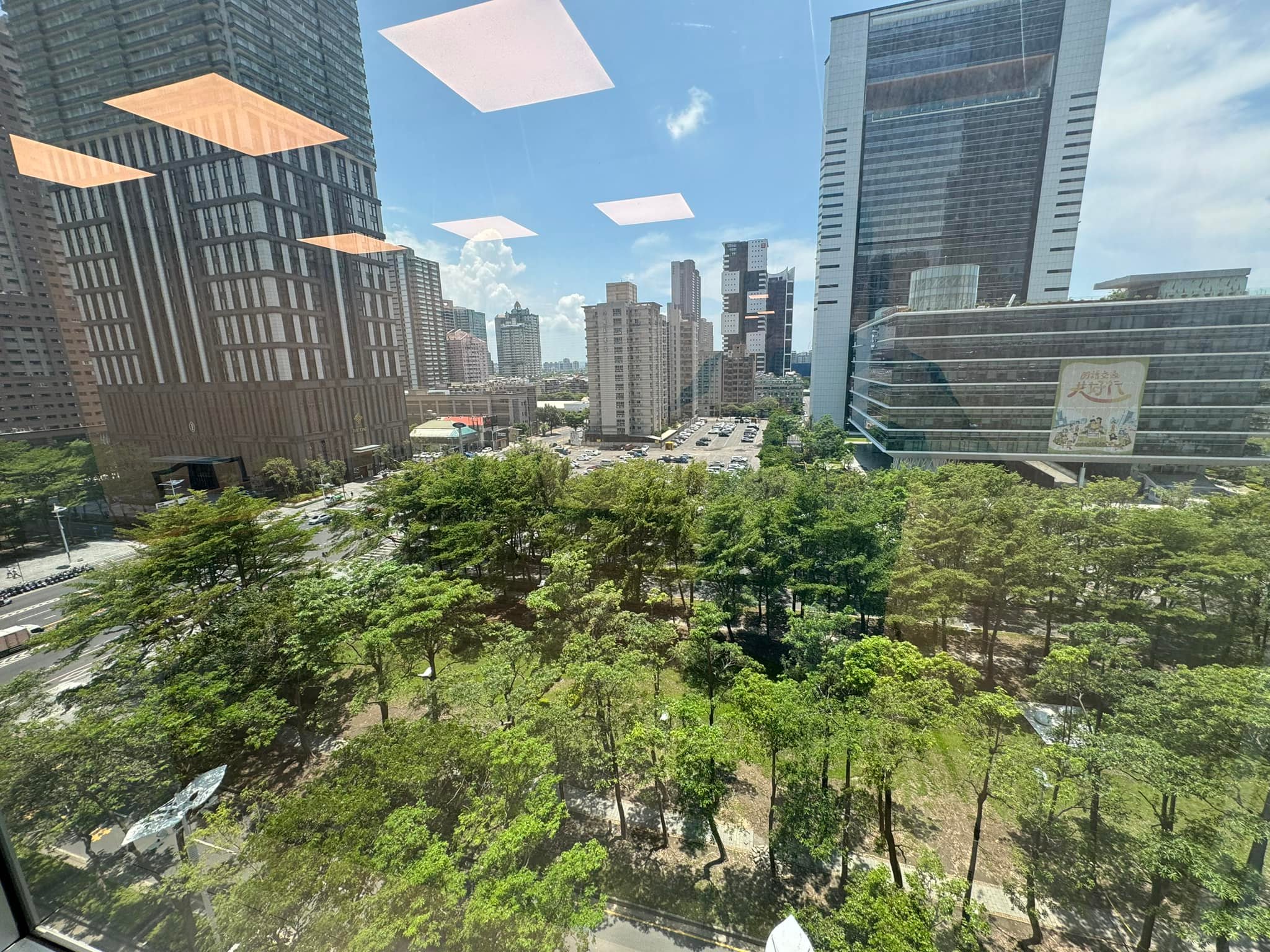 文章圖片：最近行程緊湊，昨日前往高雄處理案件，並到高雄分所視察，高雄…